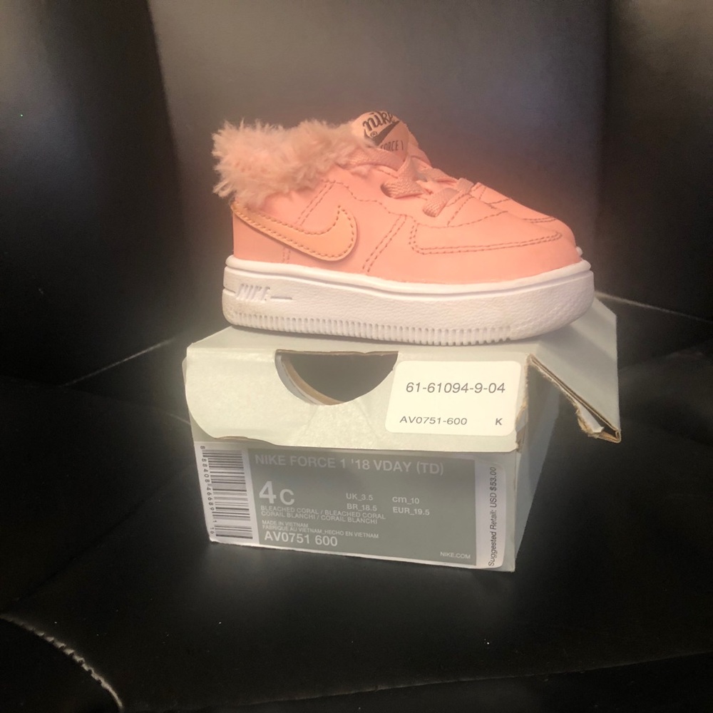 Air Force 1 vday 18